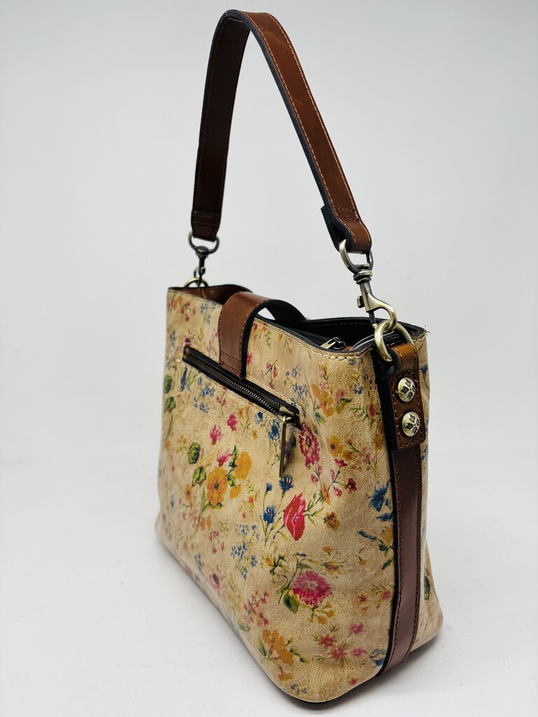 Patricia Nash Handbag Beige