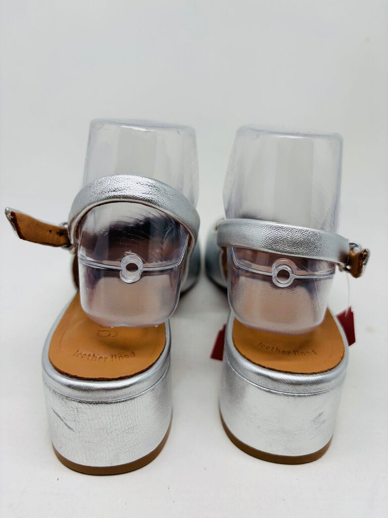 Gentle Souls Slingbacks Silver 8