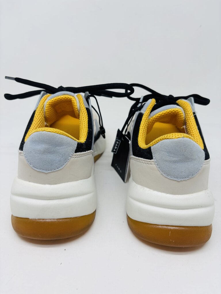 Zara Sneakers Grey 7.5