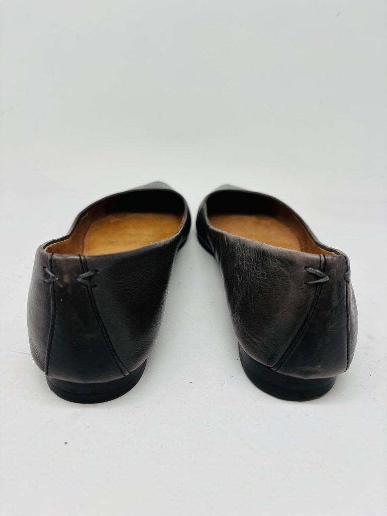 Frye Flats Taupe 9