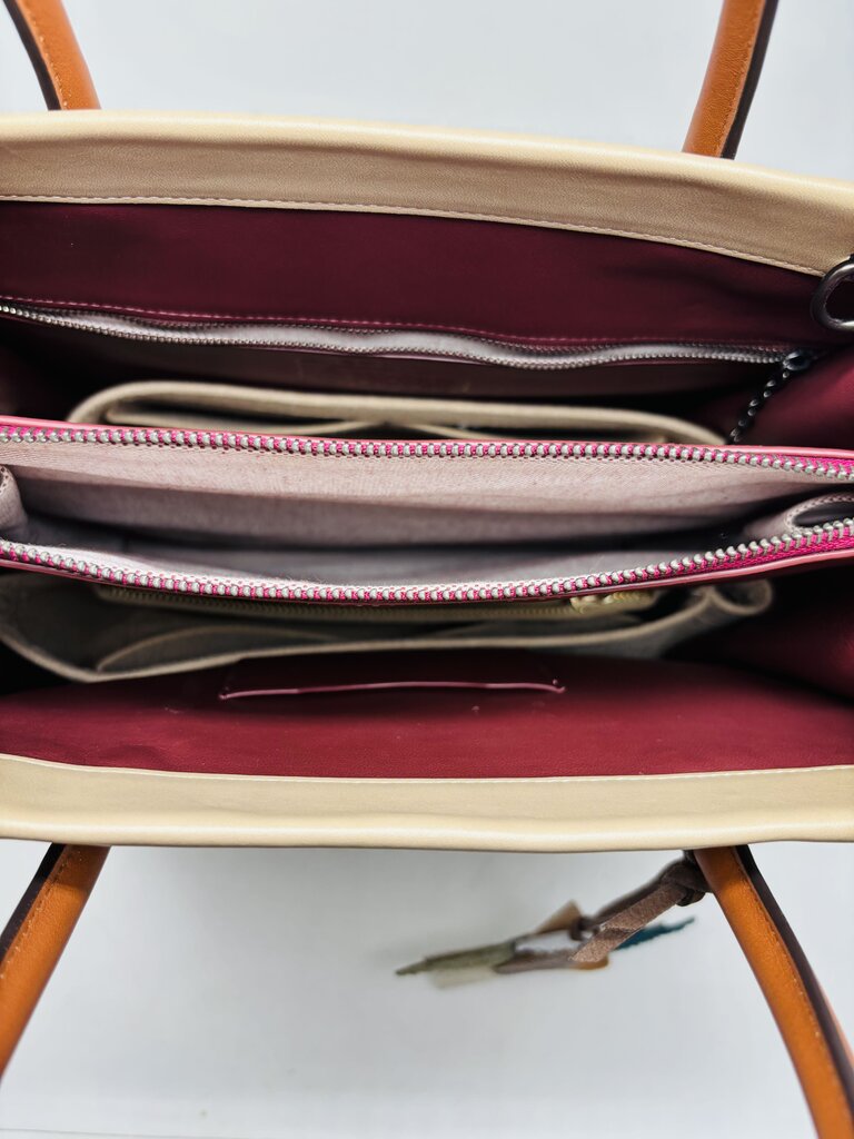Coach Tote Beige