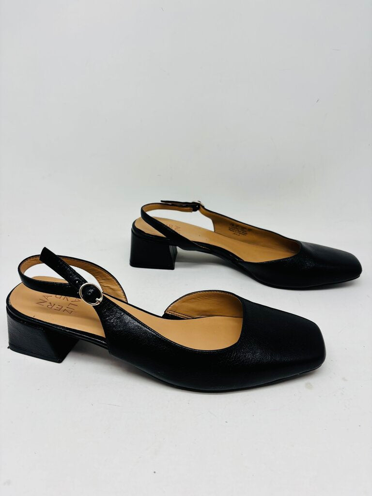 Naturalizer Slingbacks Black 11