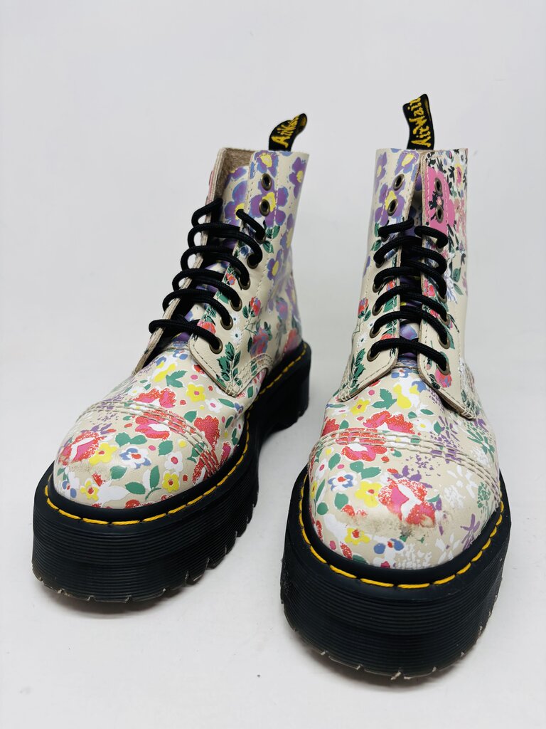 Dr. Martens Ankle Boots Multi 8