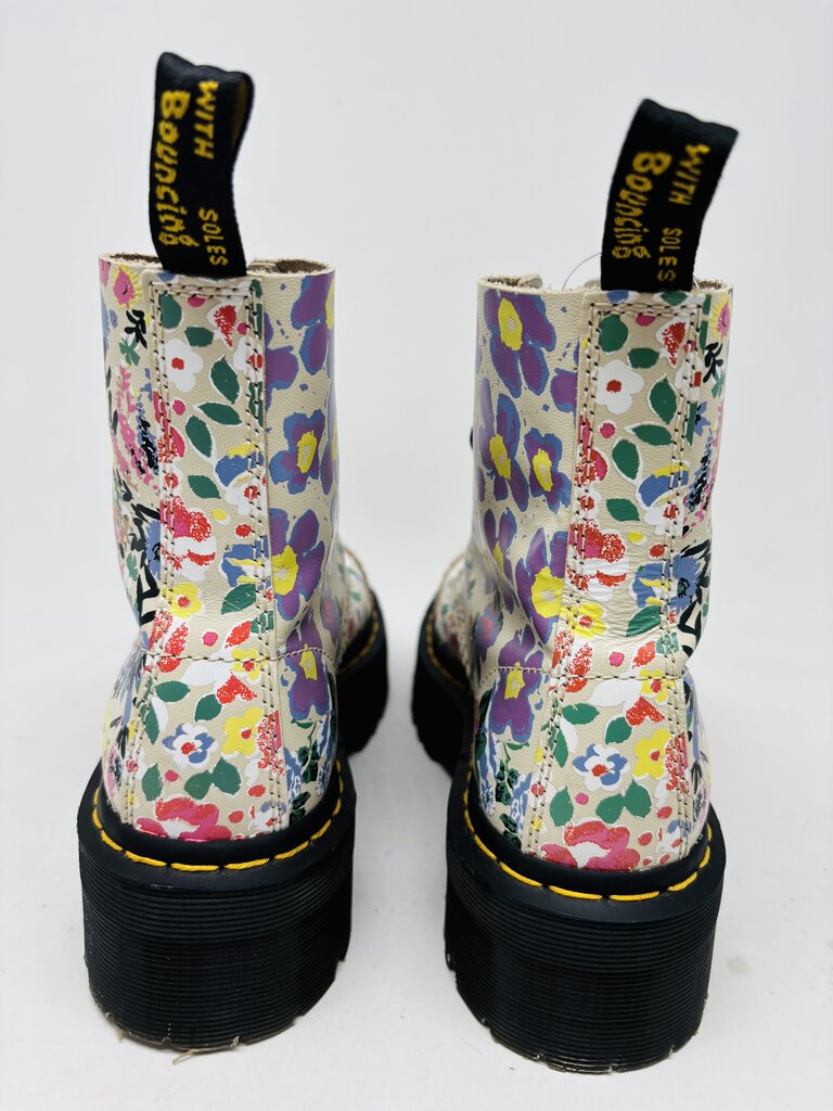 Dr. Martens Ankle Boots Multi 8