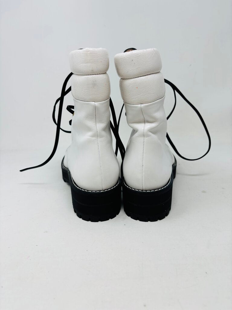 Stuart Weitzman Ankle Boots White 6