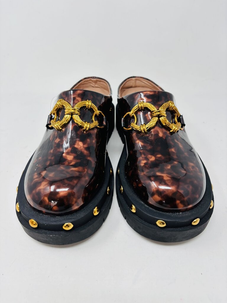 Circus: Sam Edelman Clogs Brown 8.5