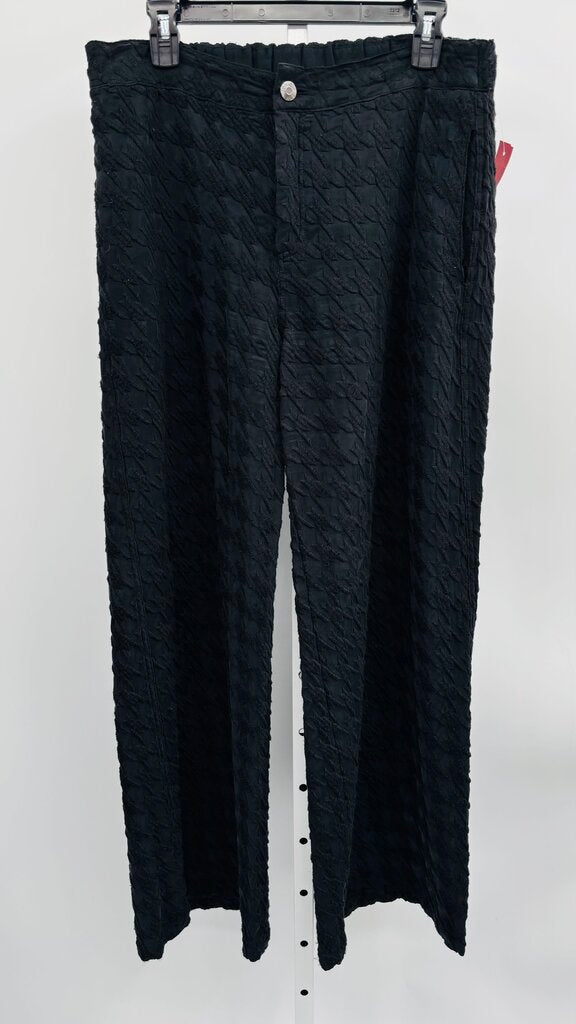 Biya Pants Black M