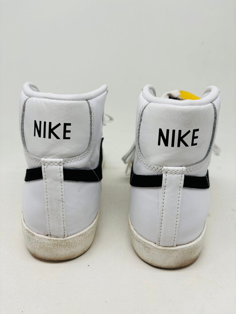 Nike Sneakers White 9.5