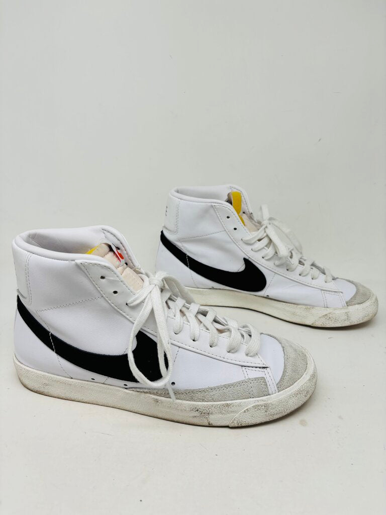 Nike Sneakers White 9.5