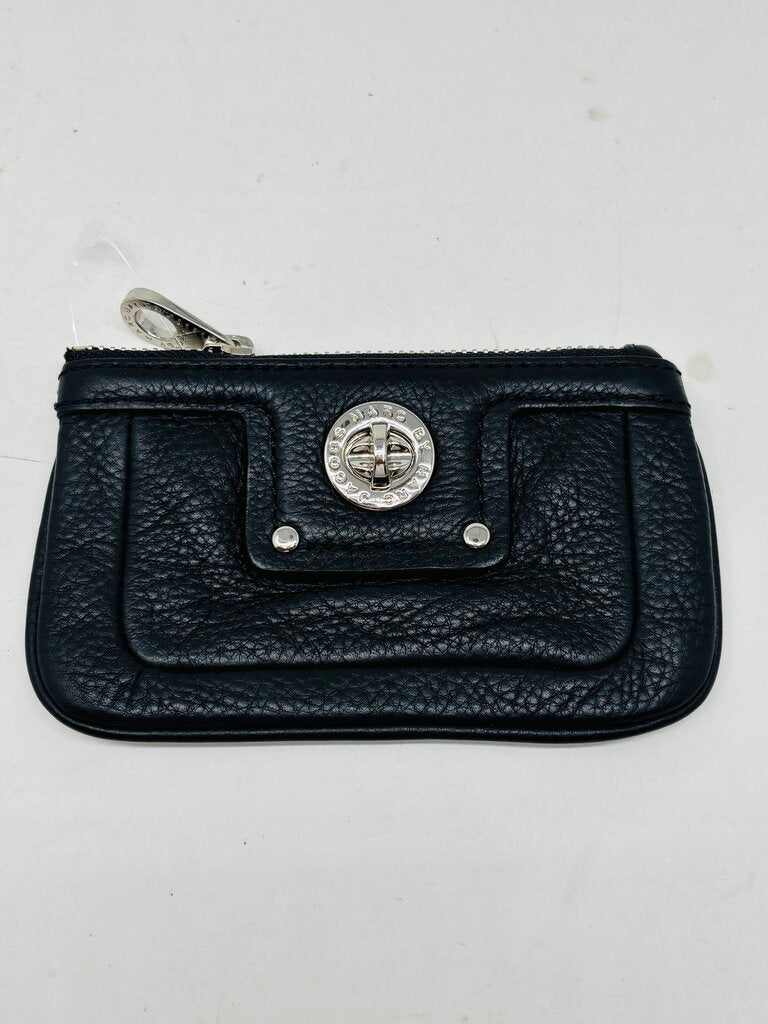 Marc: Marc Jacobs Pouch Black
