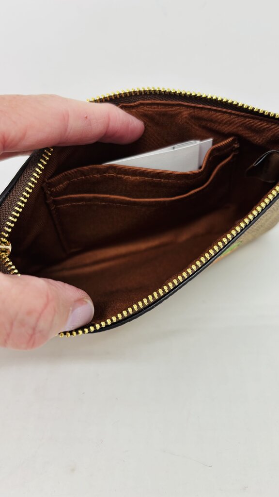 Coach Wristlet Tan Signature