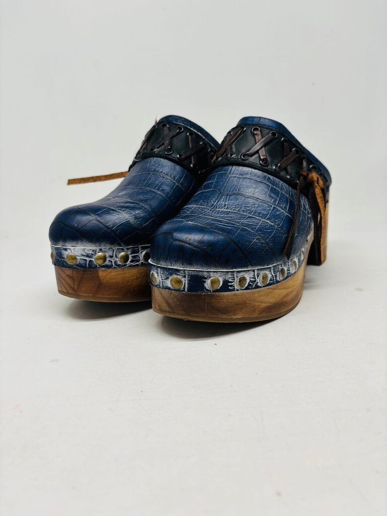 Freebird Clogs Navy 8