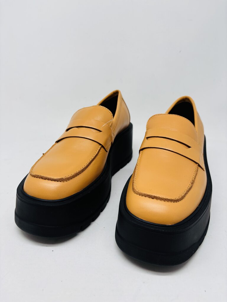Free People Loafers Orange 8.5