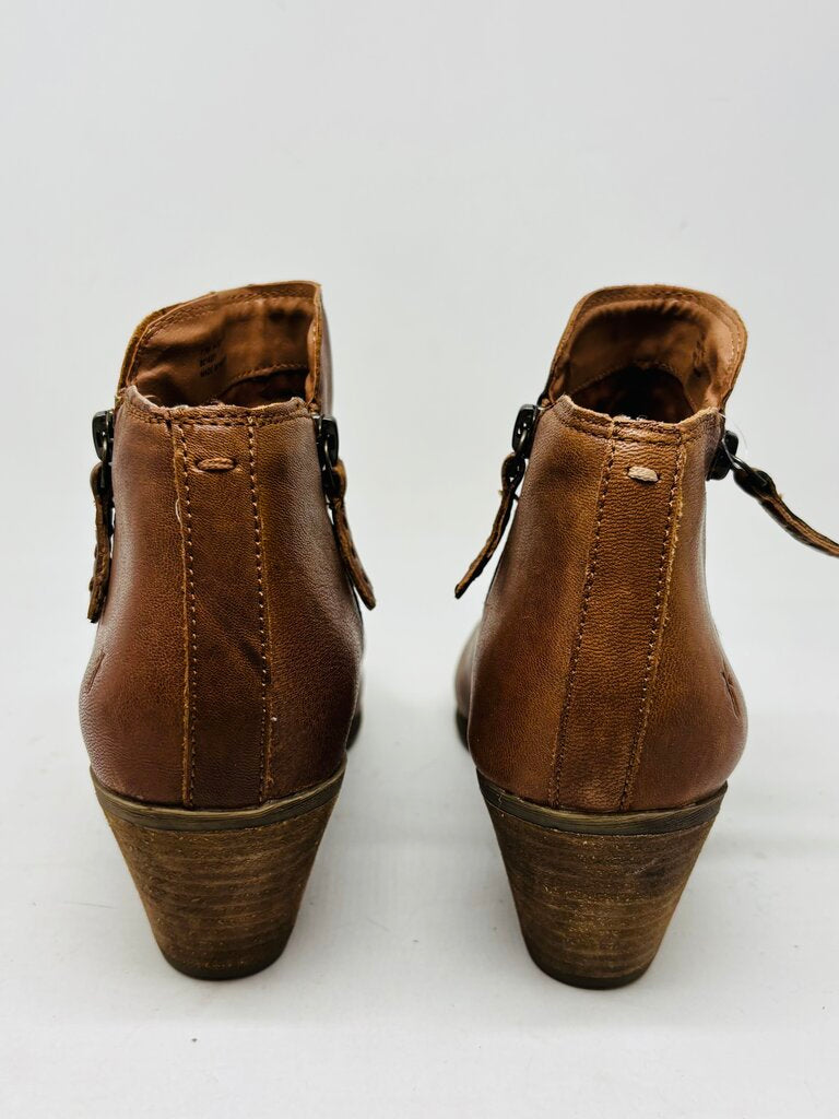 Frye Bootie Brown 7.5
