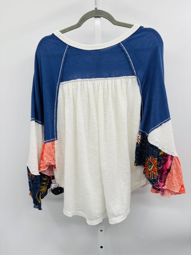 We the Free Top Blue M