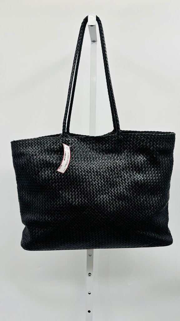Quince Tote Black