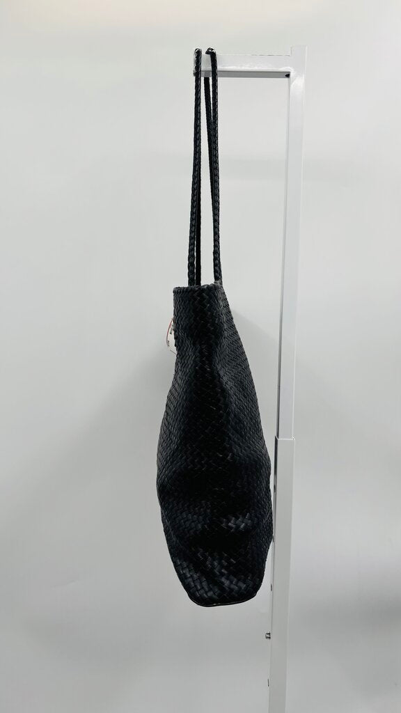 Quince Tote Black