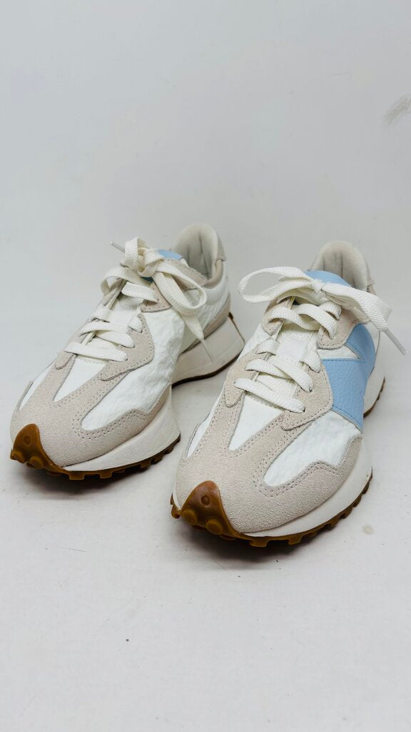 New Balance Sneakers Beige 7.5