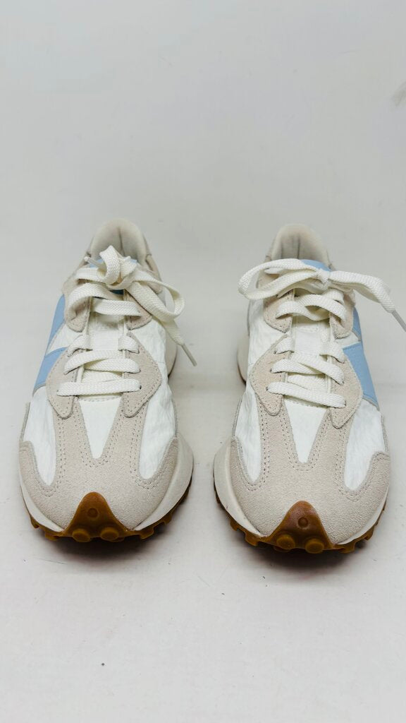 New Balance Sneakers Beige 7.5