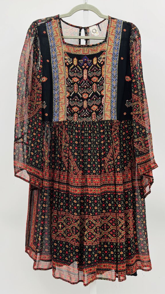 Akemi + Kin Dress Multi L