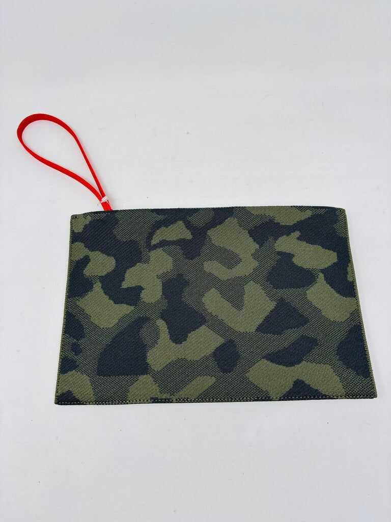 Rothy's Clutch Green