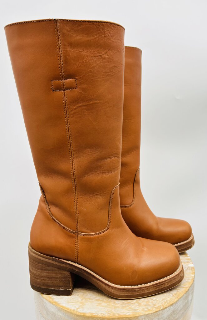 Dingo Boots Tan 7.5