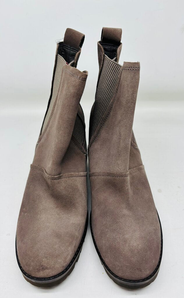 UGG Ankle Boots Taupe 9