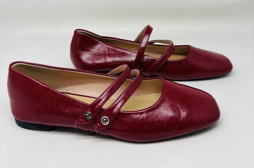 C. Paravano Flats Red 10