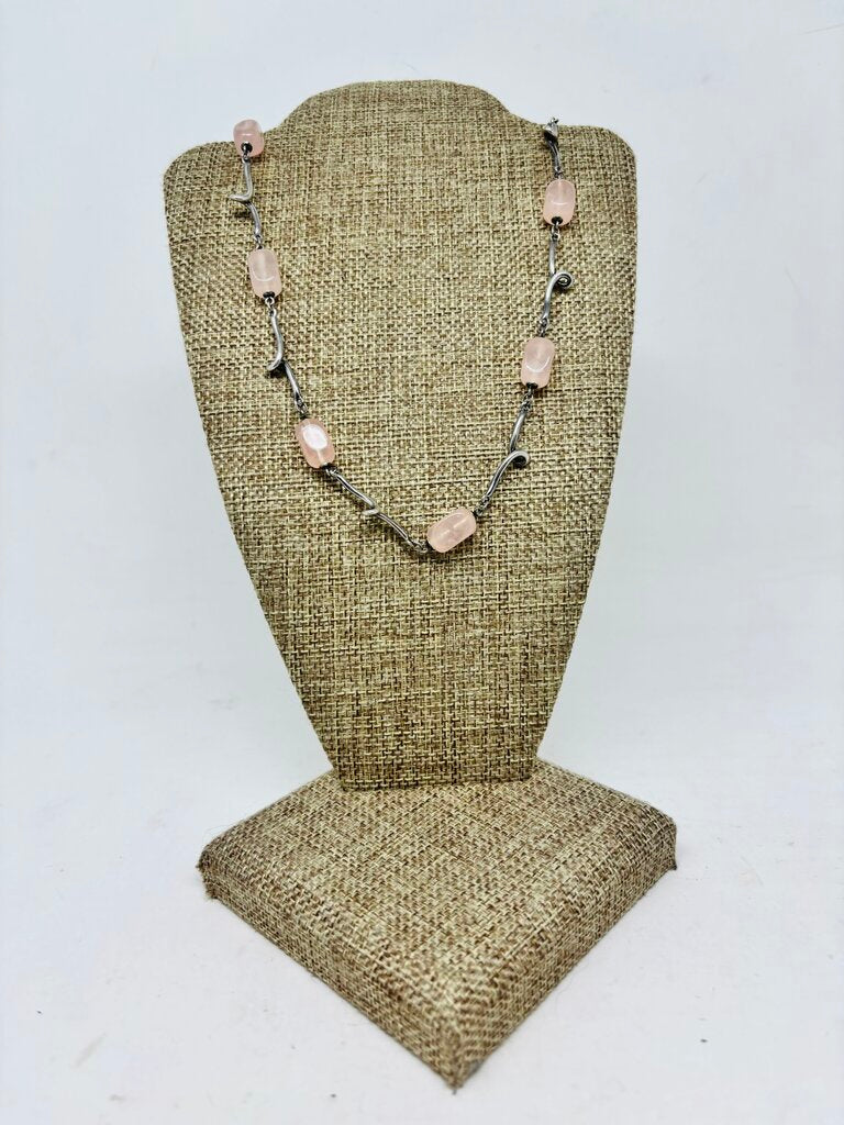 Tiffany & Co. LUXURY JEWELRY Pink 17.5"