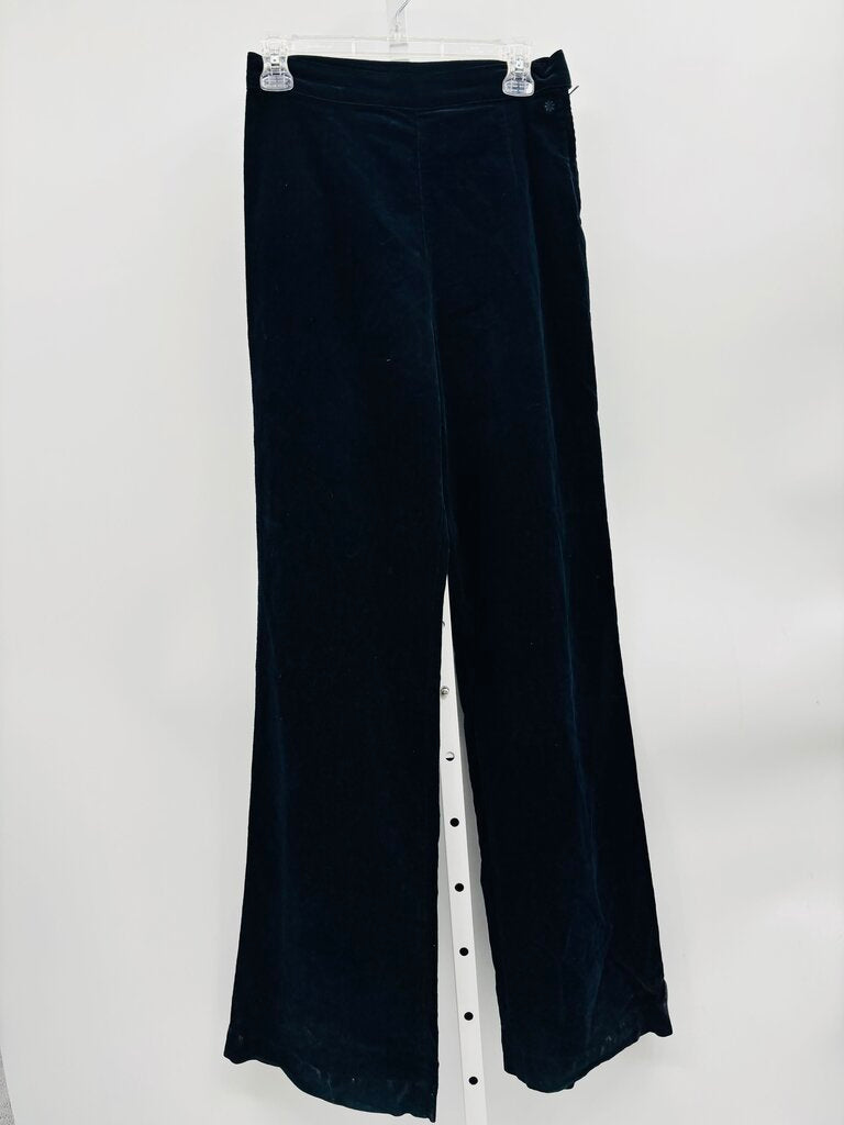 Alexa Chung: AG Pants Navy 6