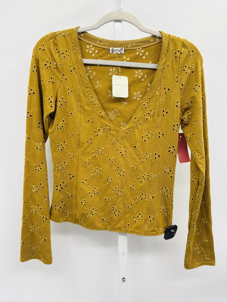 Intimately: FP Top Green M