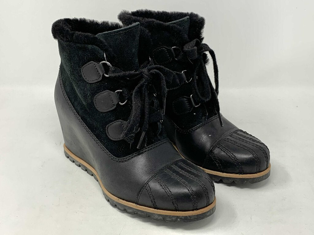 UGG Bootie Black 8