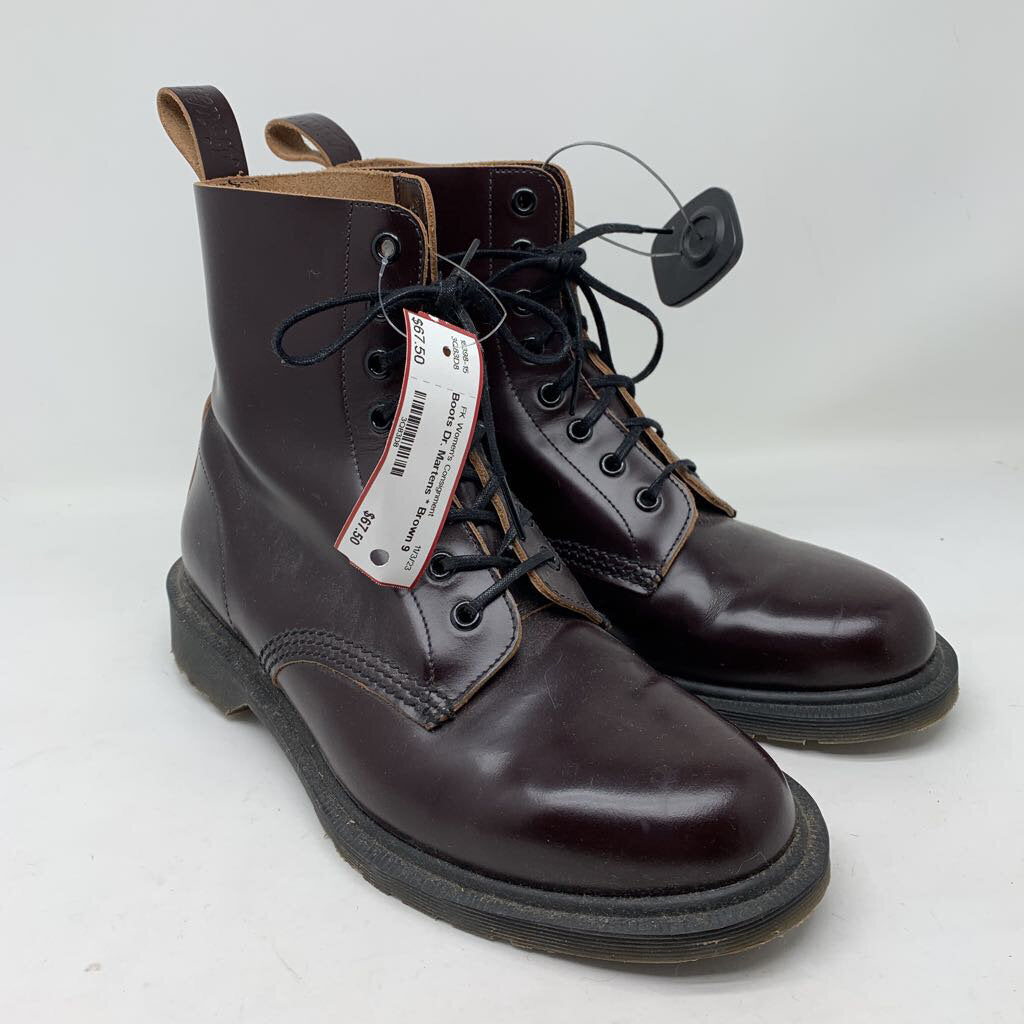 Dr. Martens Boots Brown 9